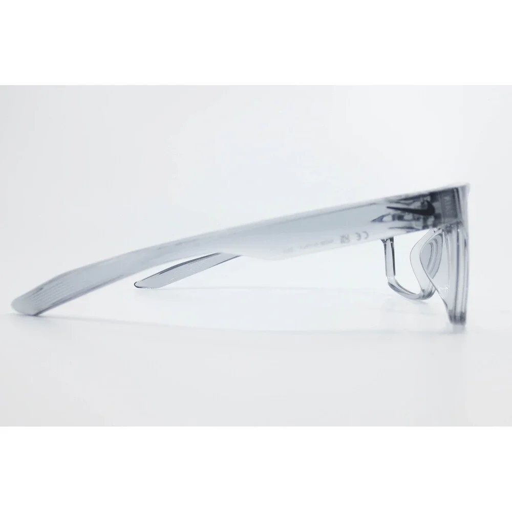 Unbranded nike essential